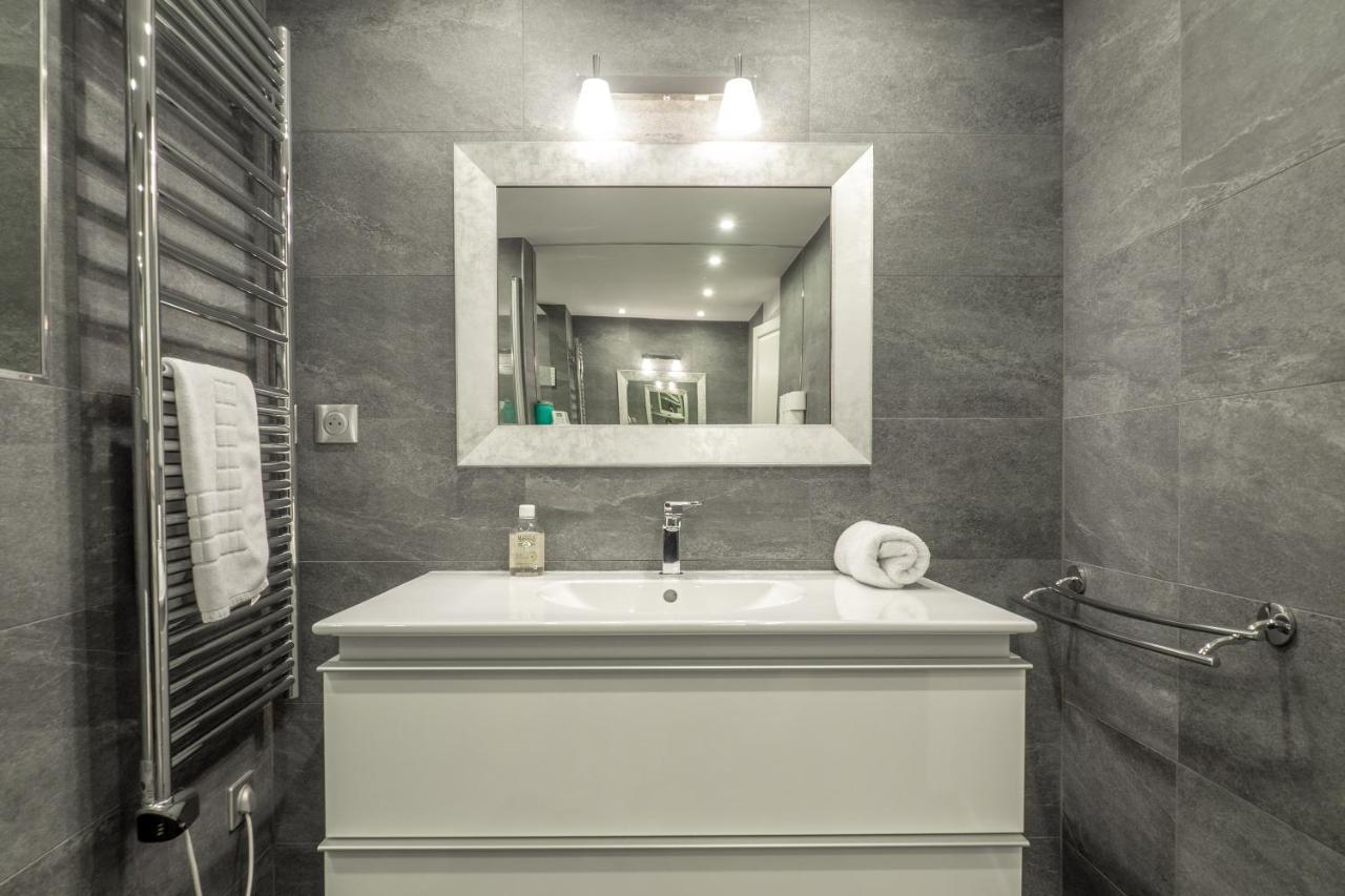 Charmant Appartement Spacieux Pour 6P Vue Mer Vieil アンティーブ エクステリア 写真